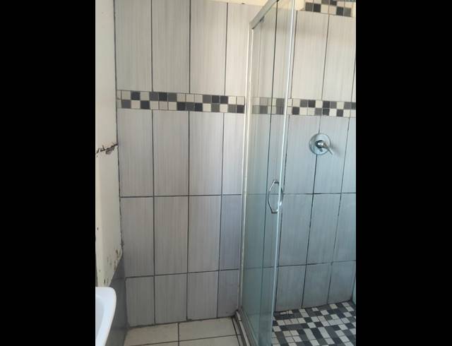 2 BEDROOM FLAT FOR SALE IN THREE RIVERS
